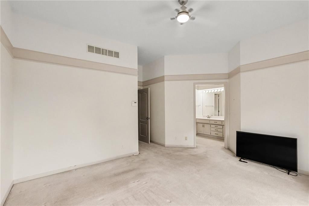 9428 W 123rd Street — photo 21