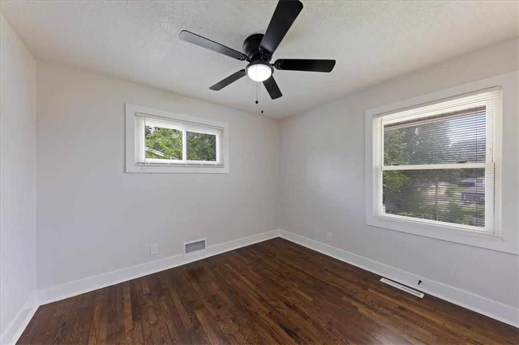 4015 Lawn Avenue — photo 12