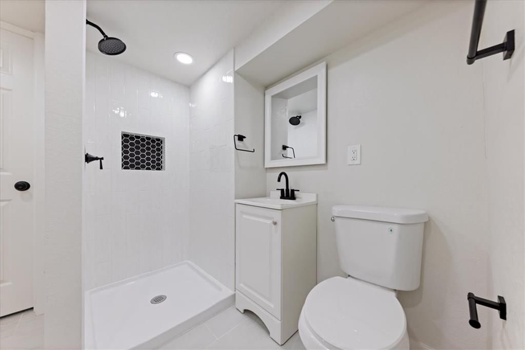4015 Lawn Avenue — photo 22