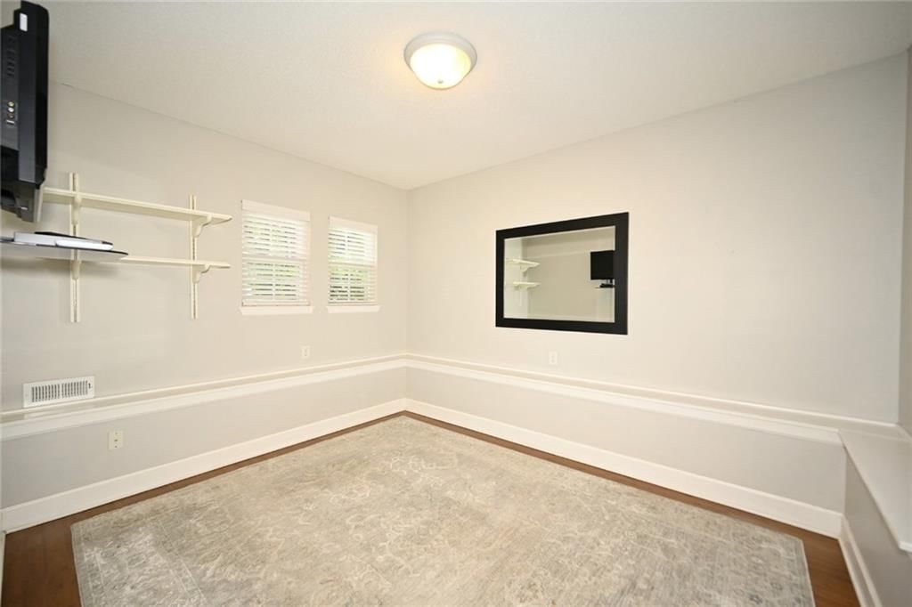 5348 Kenton Street — photo 20