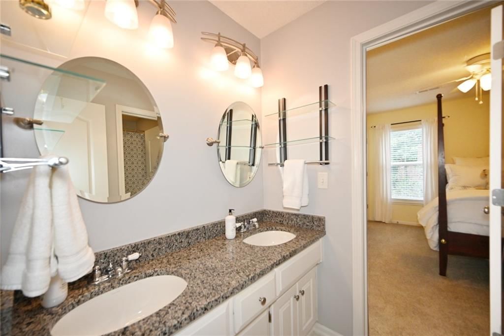5348 Kenton Street — photo 39
