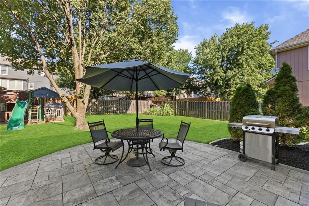 5826 Woodstock Street — photo 33