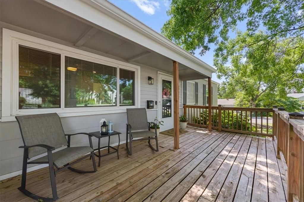 6231 Glenwood Street — photo 4