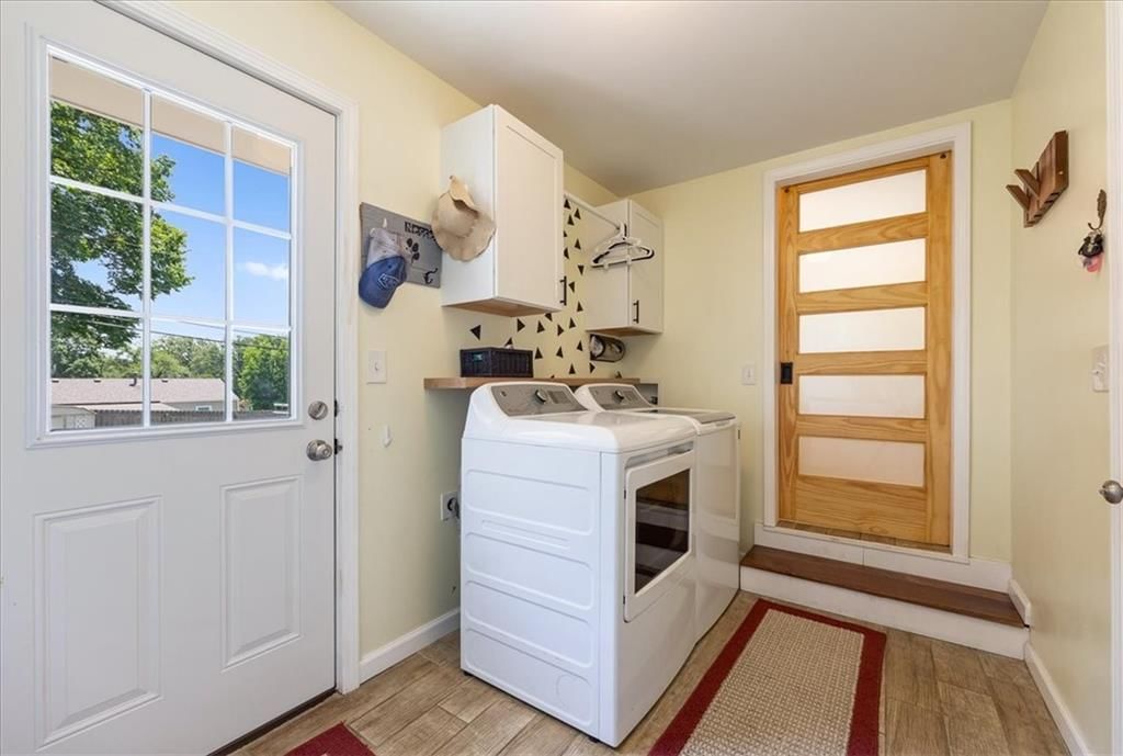 6231 Glenwood Street — photo 13