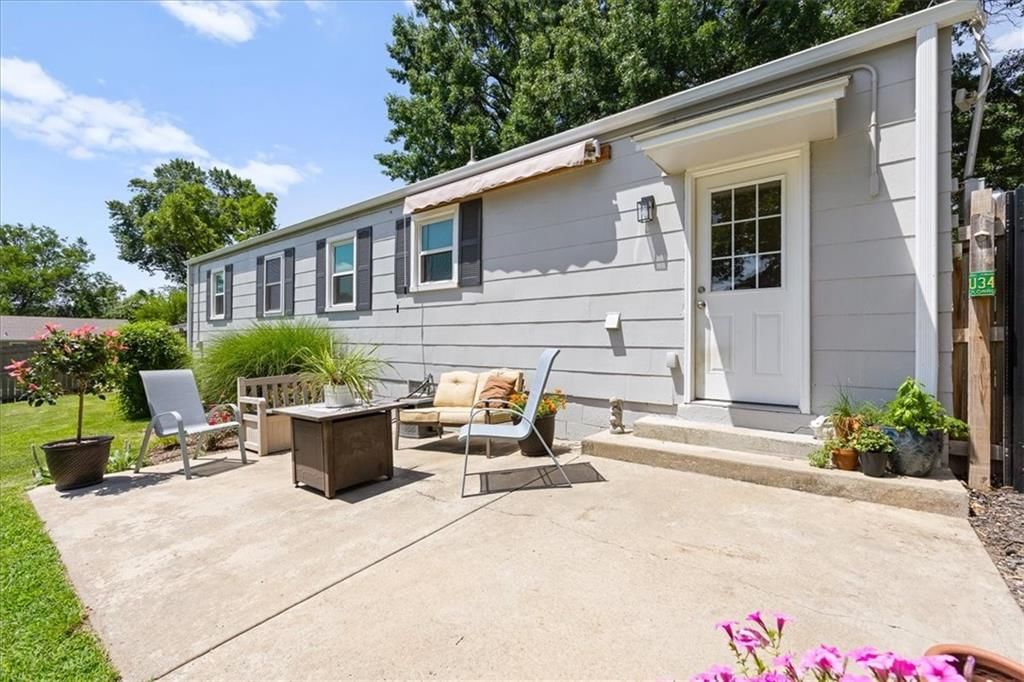 6231 Glenwood Street — photo 21