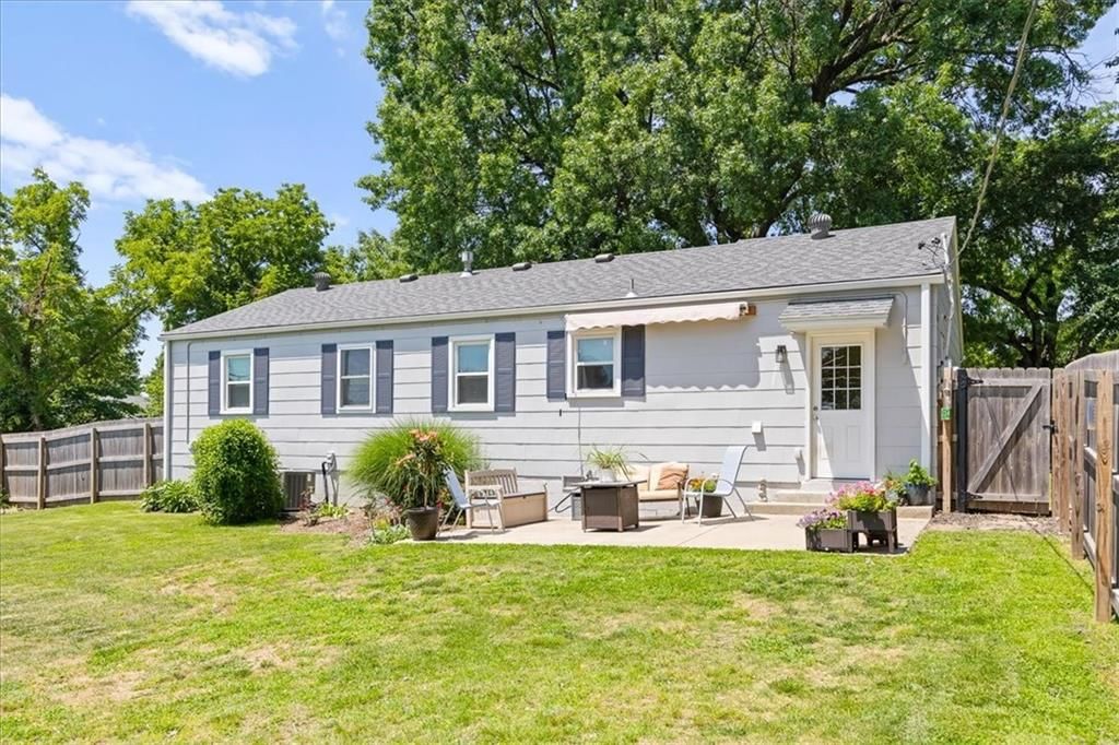 6231 Glenwood Street — photo 23