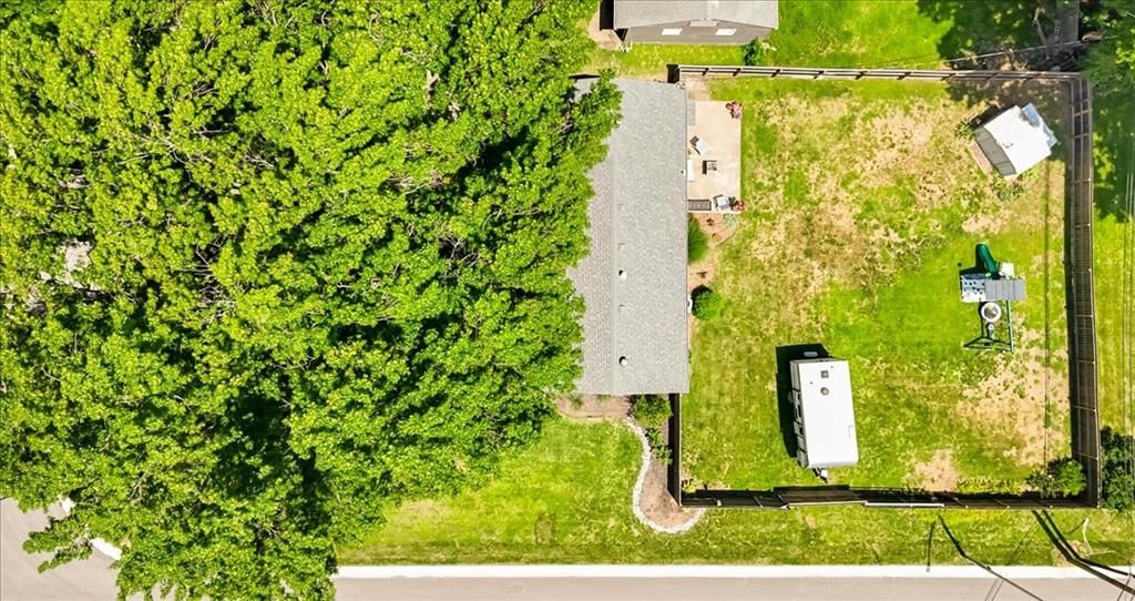 6231 Glenwood Street — photo 29