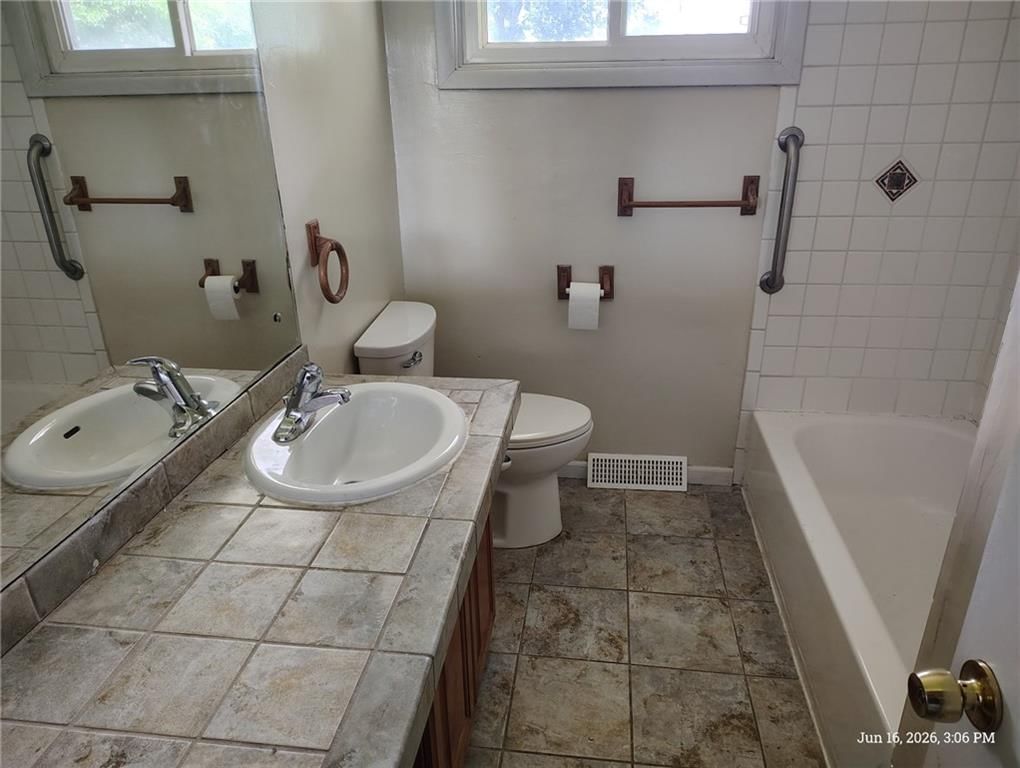 11917 W 91st Terrace — photo 4