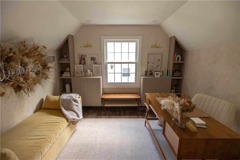 15020 S LOCUST Street — photo 11