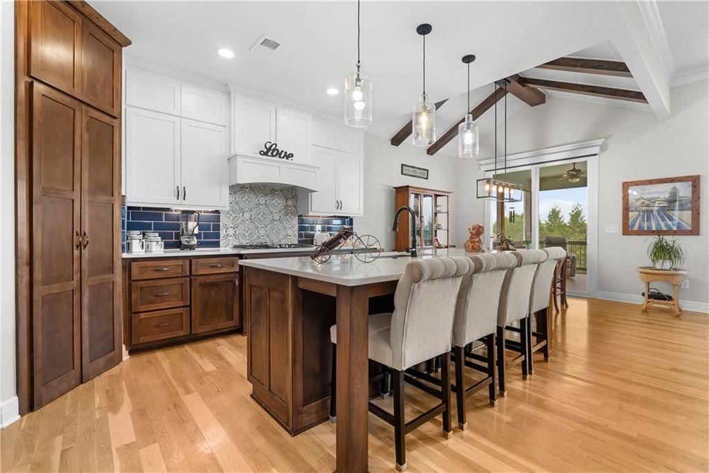 1109 SW Brookside Court — photo 8