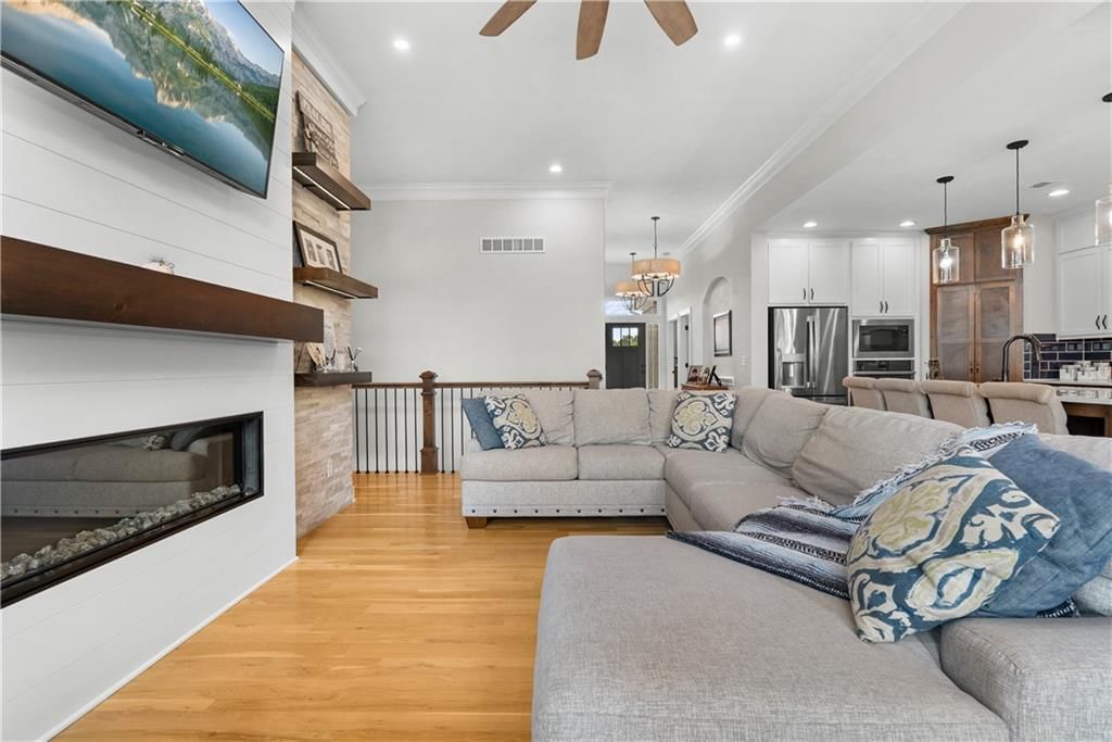 1109 SW Brookside Court — photo 18