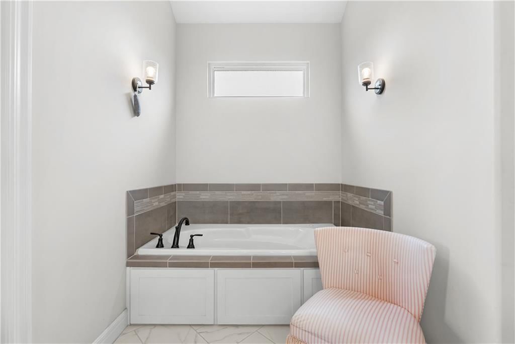 1109 SW Brookside Court — photo 23