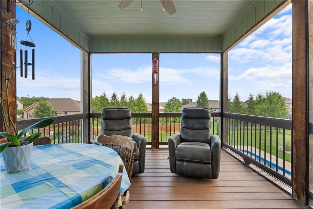 1109 SW Brookside Court — photo 32