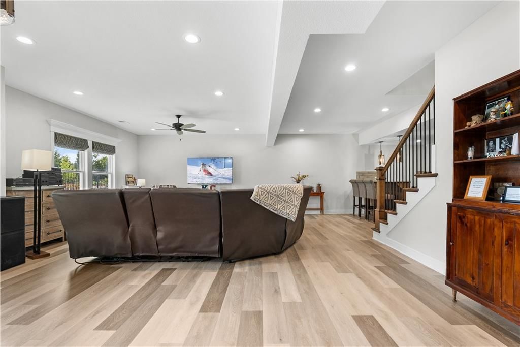1109 SW Brookside Court — photo 38