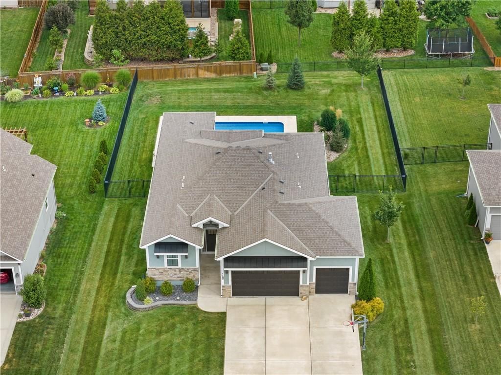 1109 SW Brookside Court — photo 52