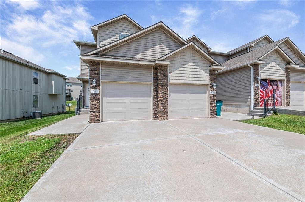 10542 Clubhouse Drive — photo 4