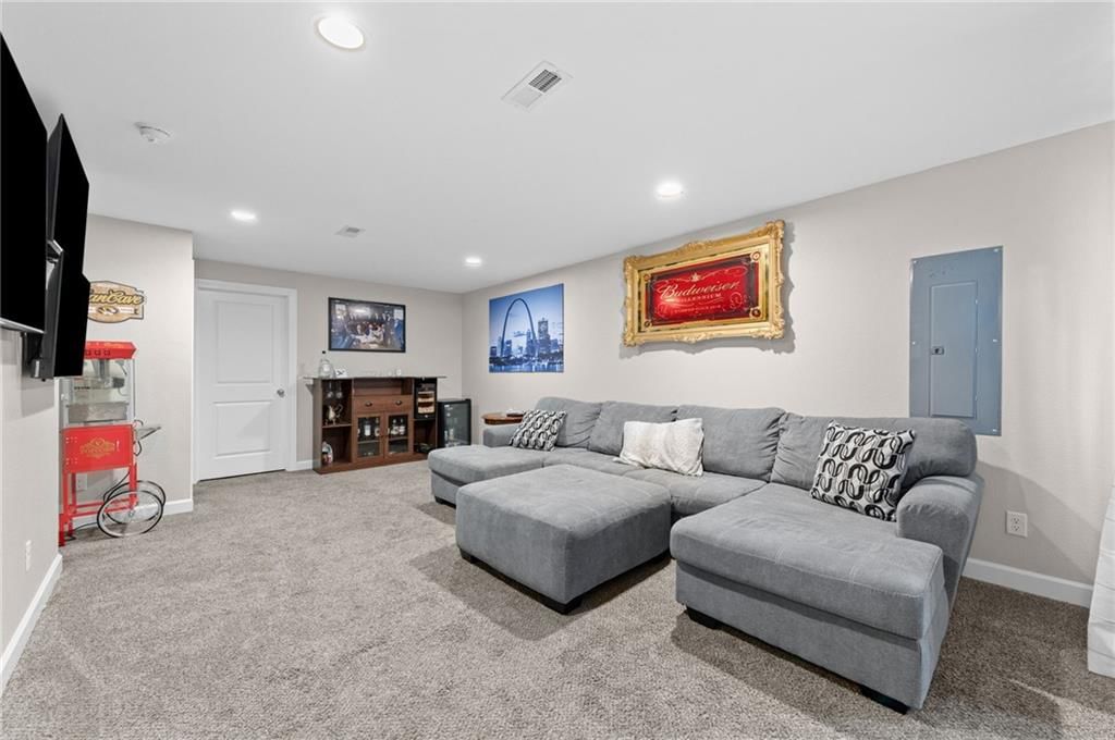 10542 Clubhouse Drive — photo 18