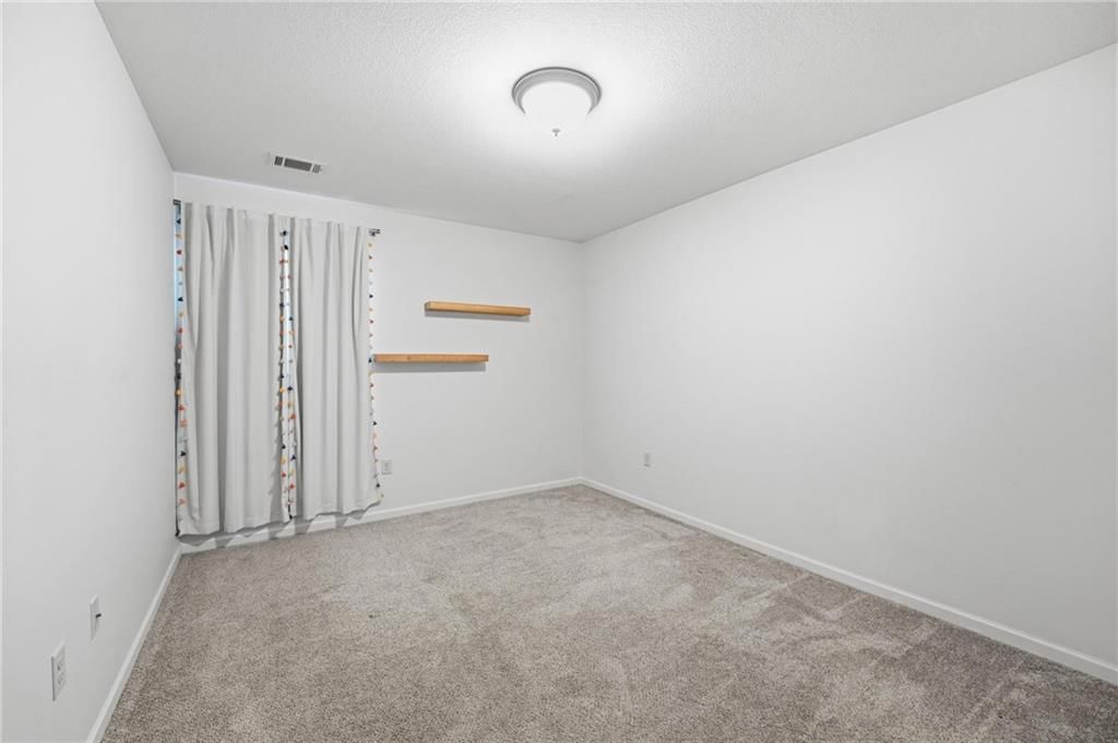 8426 GREEN Road — photo 32