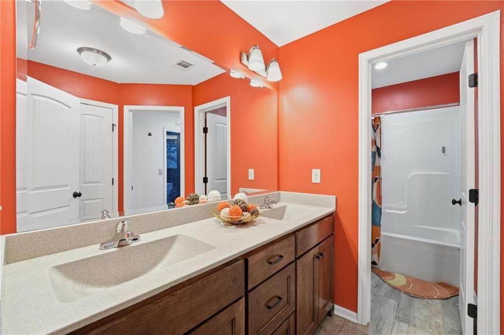 8426 GREEN Road — photo 36
