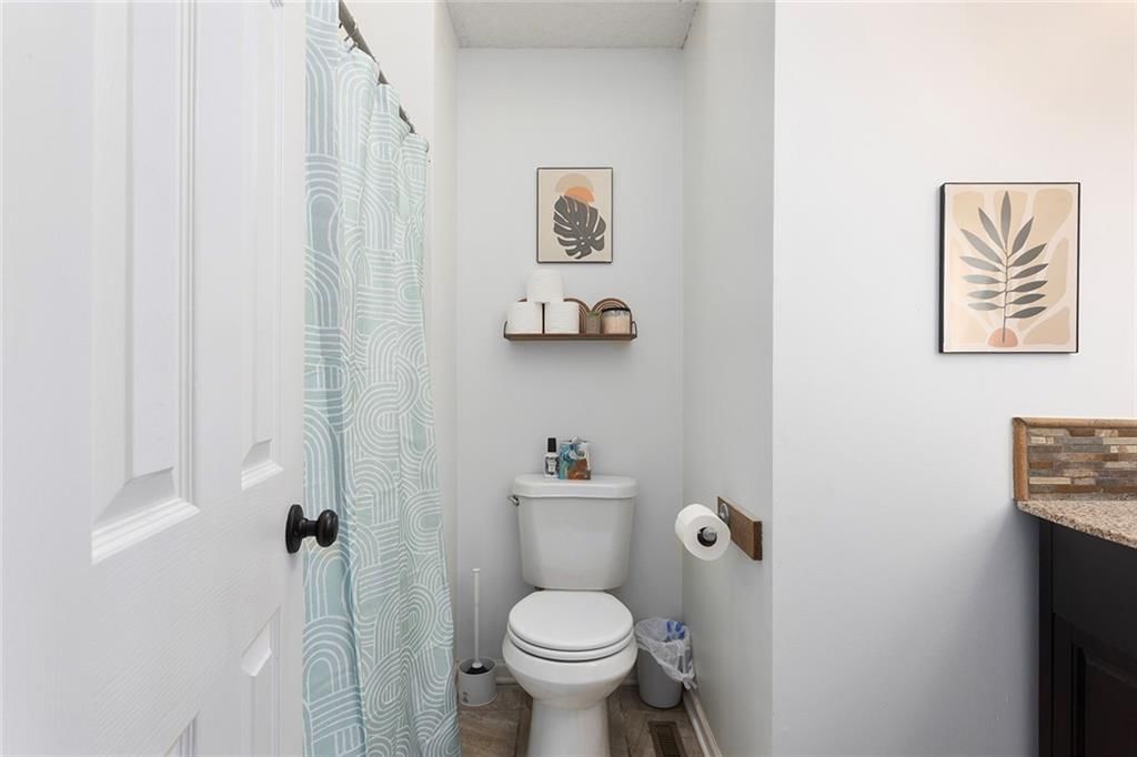 309 NE FIDDLEWOOD Avenue — photo 17
