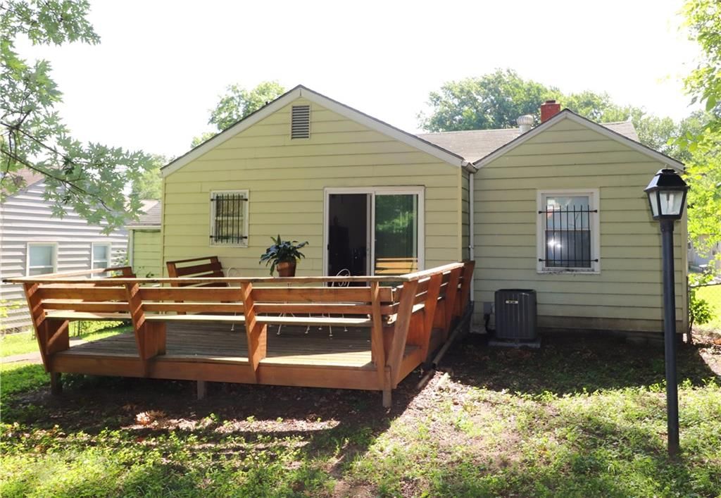 6406 Walrond Avenue — photo 7