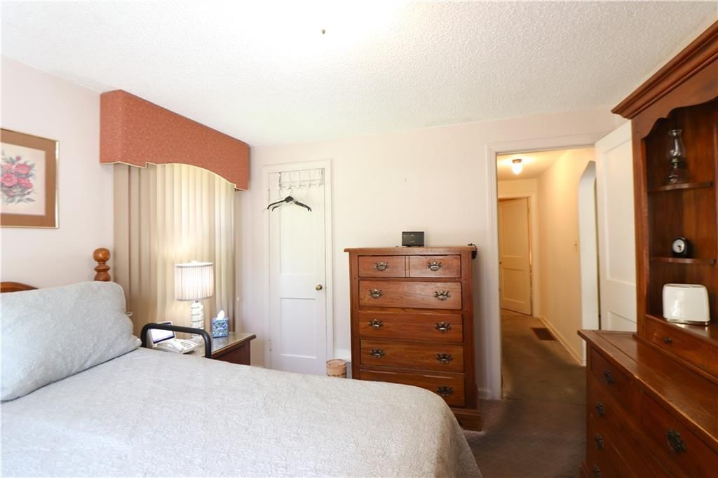 6406 Walrond Avenue — photo 10