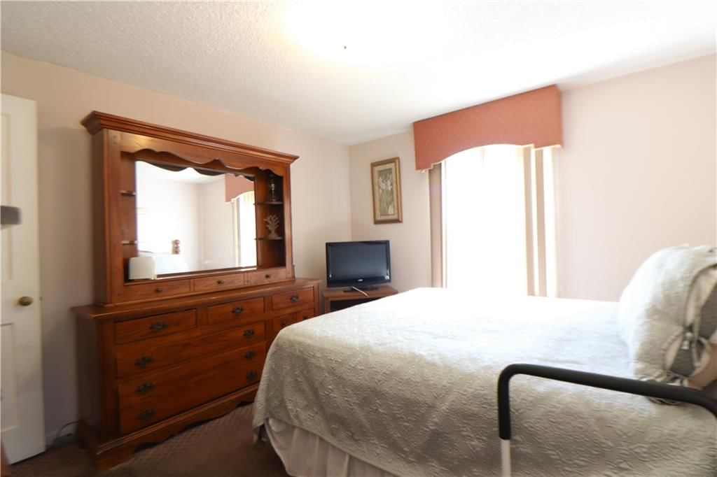 6406 Walrond Avenue — photo 11