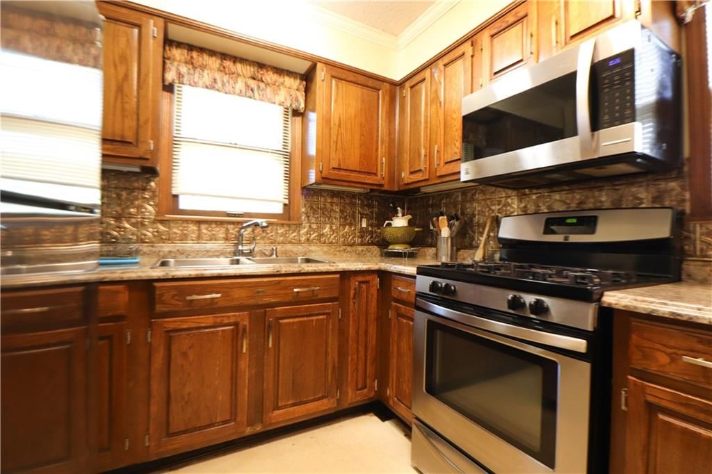 6406 Walrond Avenue — photo 21