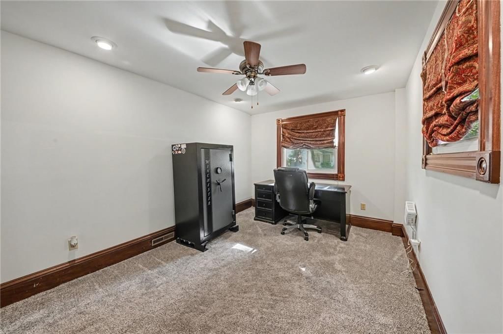 316 S Maple Street — photo 20