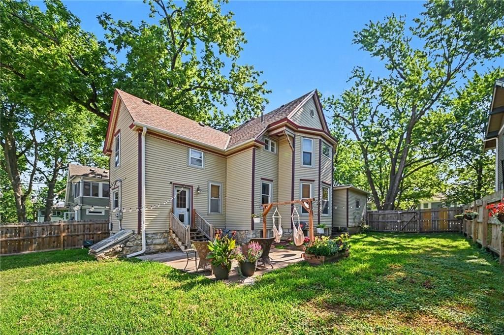 316 S Maple Street — photo 37