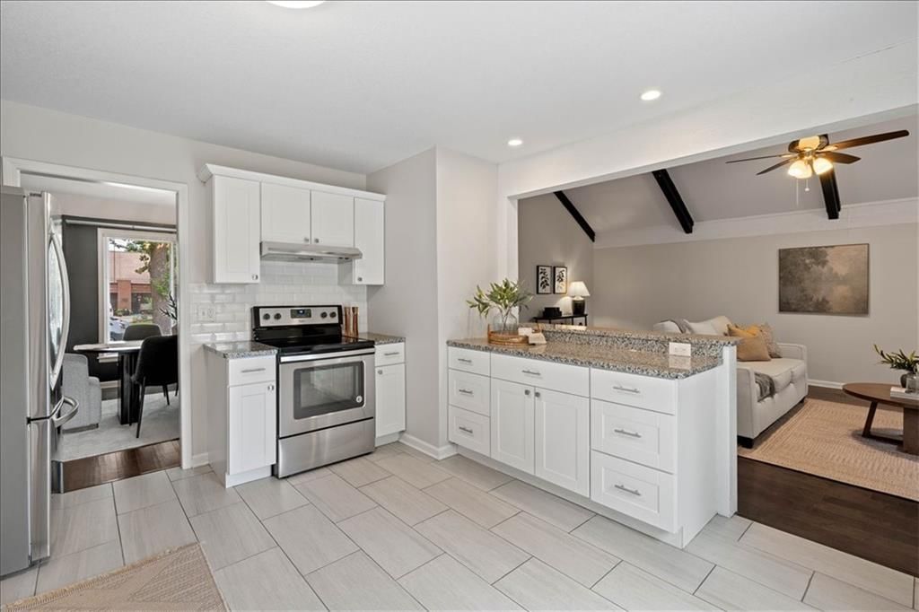 9210 England Street — photo 10