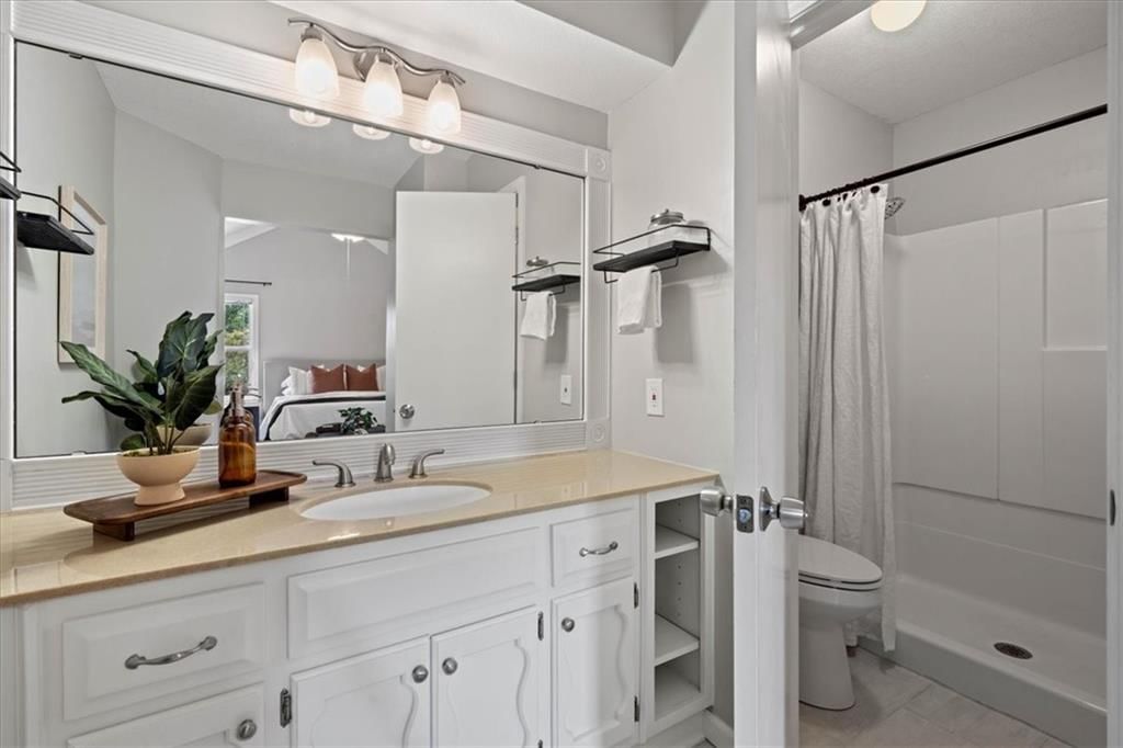 9210 England Street — photo 18