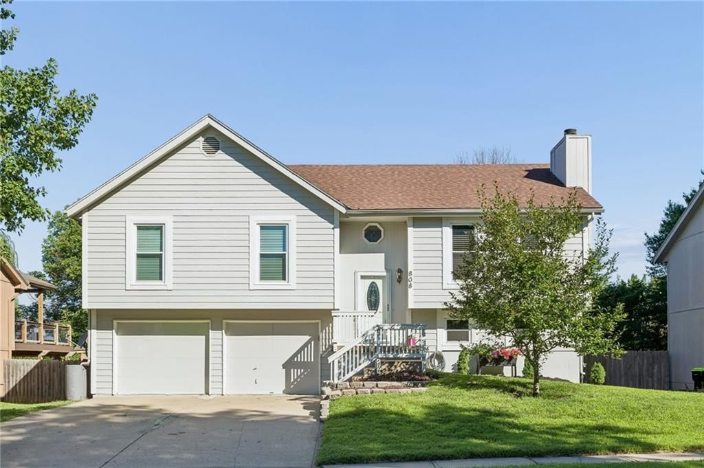 808 Heather Drive, Belton, MO