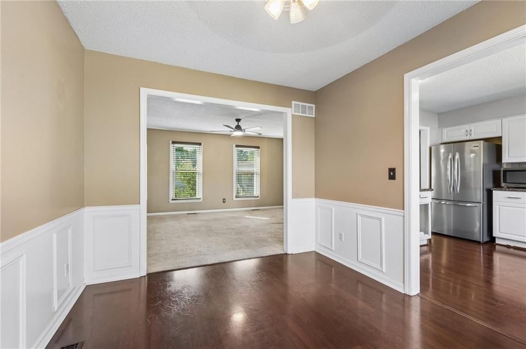 808 Heather Drive — photo 8
