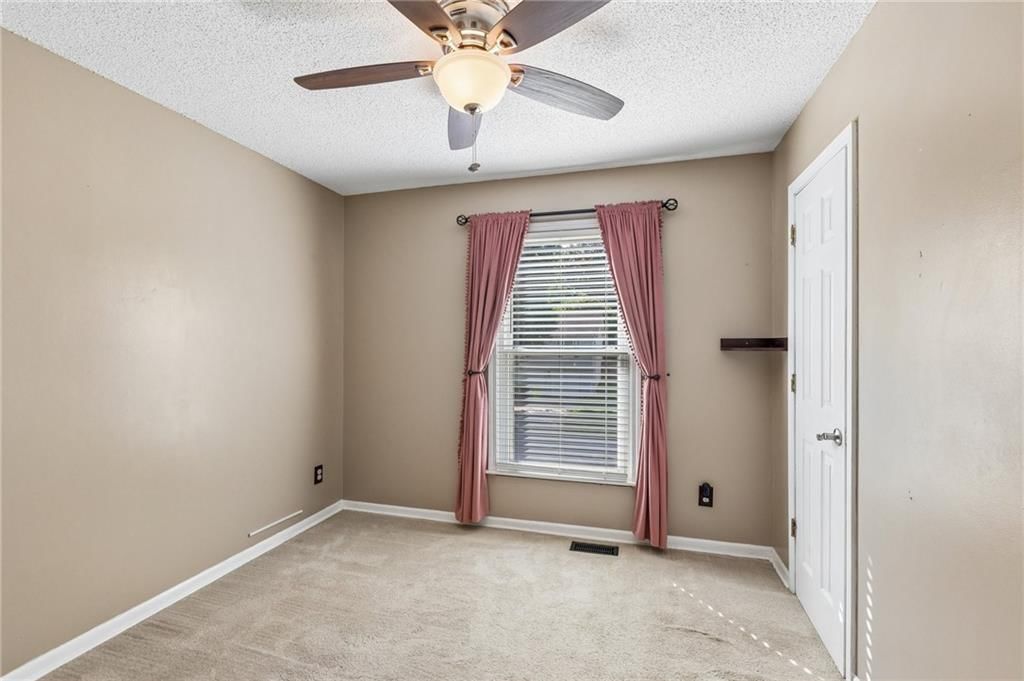 808 Heather Drive — photo 16