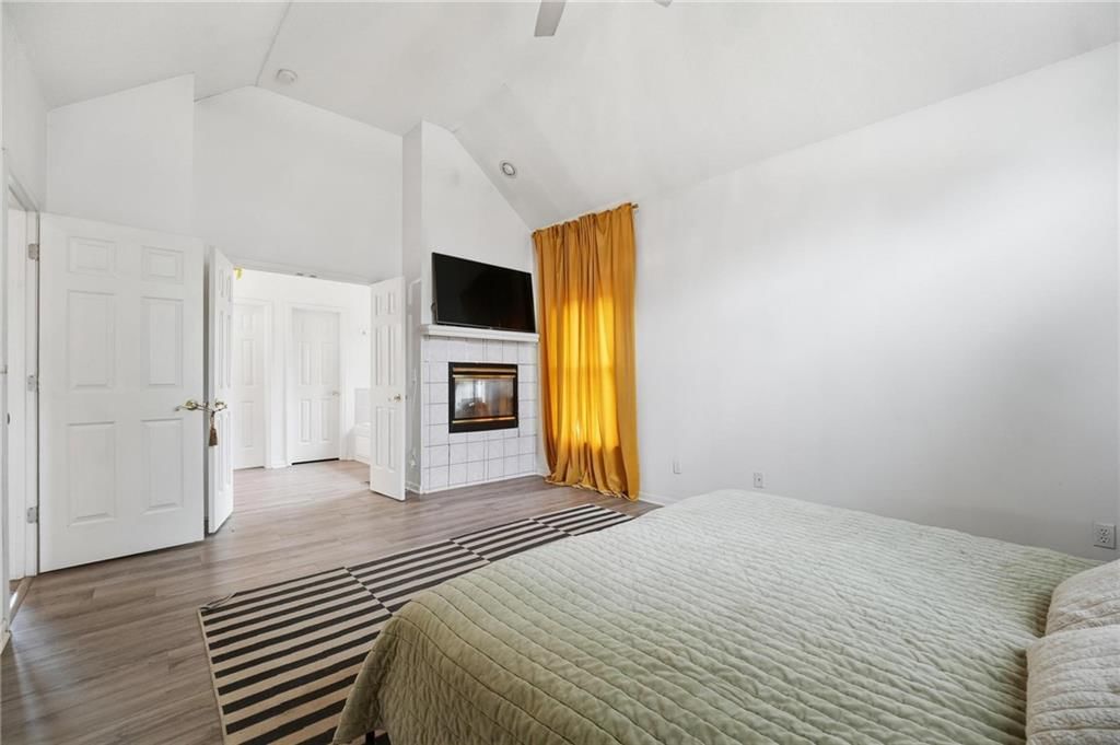 9008 BARNETT Avenue — photo 7
