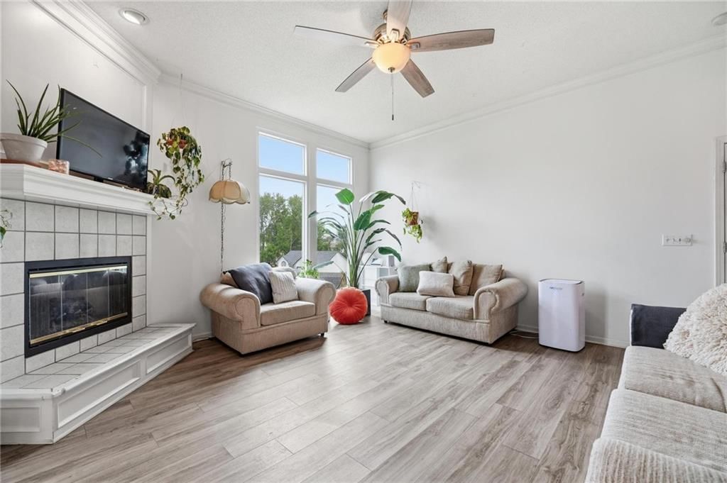 9008 BARNETT Avenue — photo 13