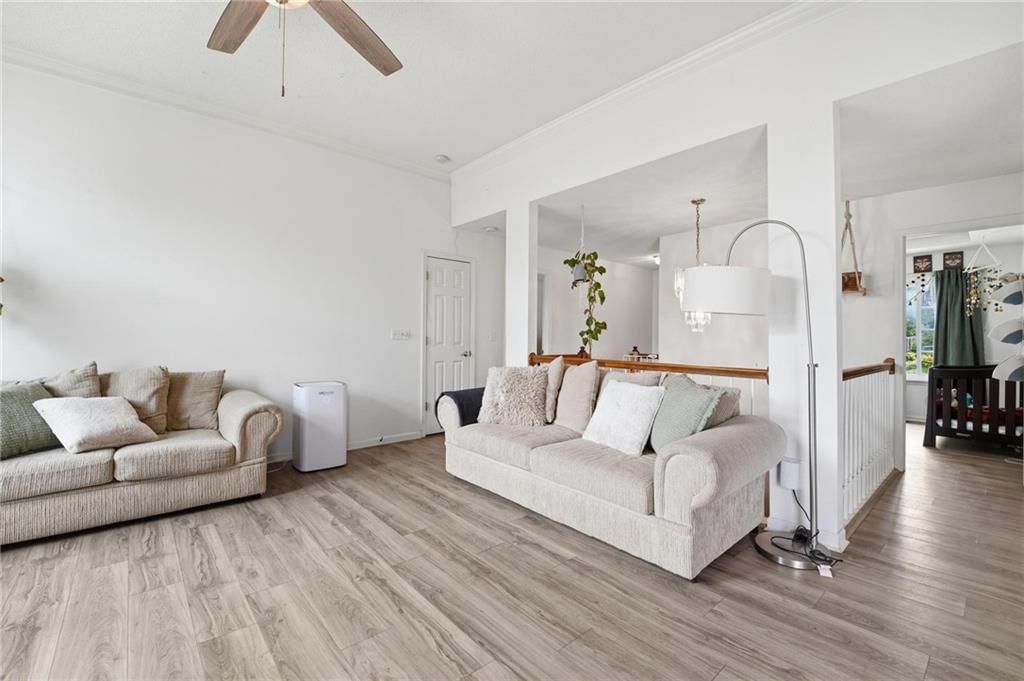 9008 BARNETT Avenue — photo 14