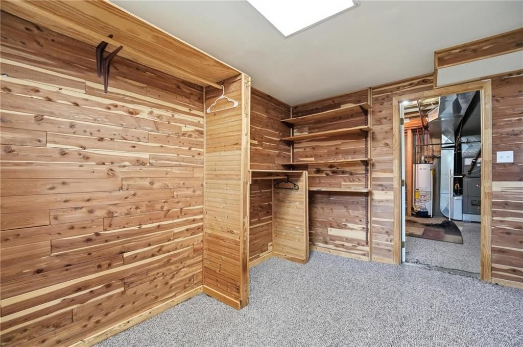 9008 BARNETT Avenue — photo 31