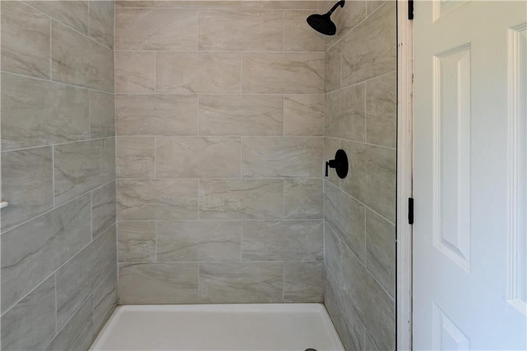 2618 N 51st Street — photo 16