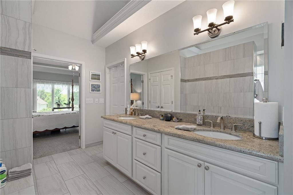 7613 W 148th Street — photo 14