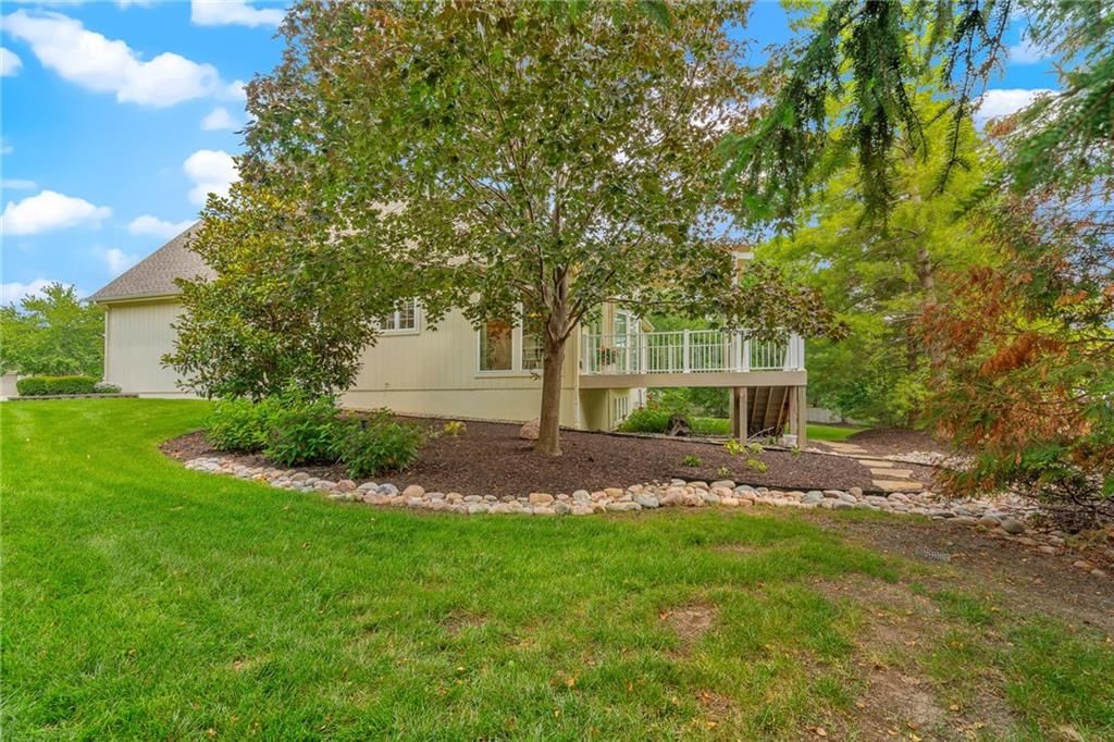 7613 W 148th Street — photo 25