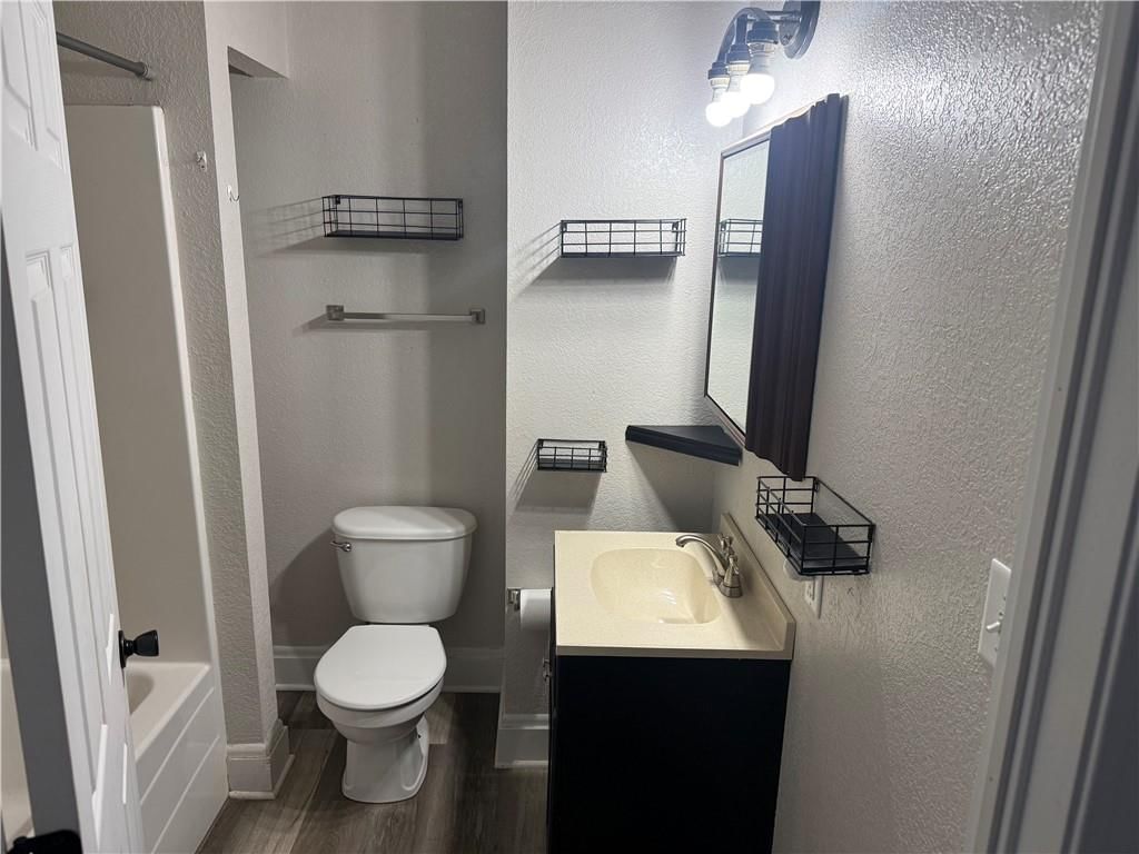 2502 Jules Street — photo 9