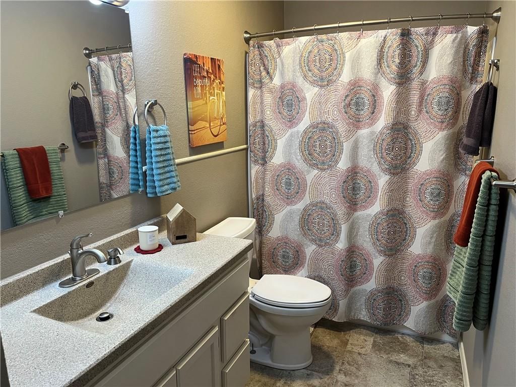1643 N Ray Avenue — photo 10
