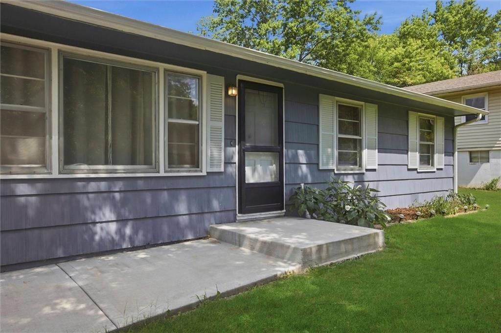 2500 Hillside Drive — photo 2