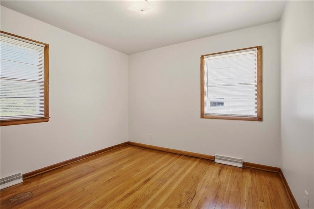 2500 Hillside Drive — photo 12