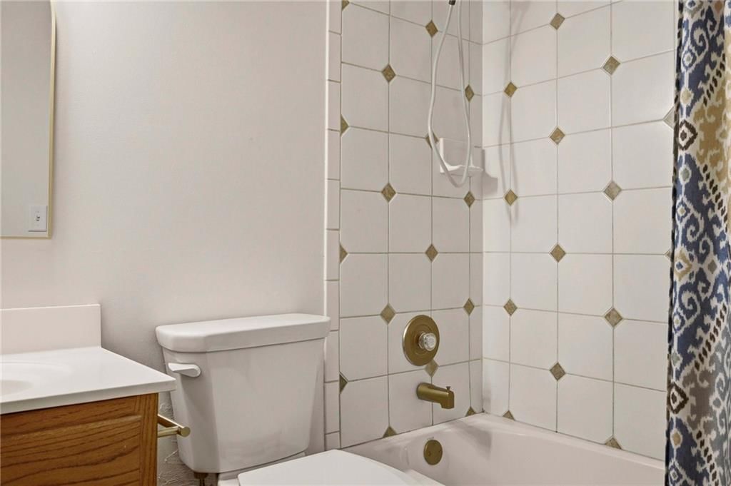 2500 Hillside Drive — photo 16