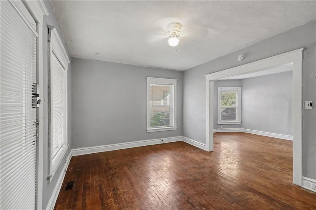 3214 E 11th Street — photo 13