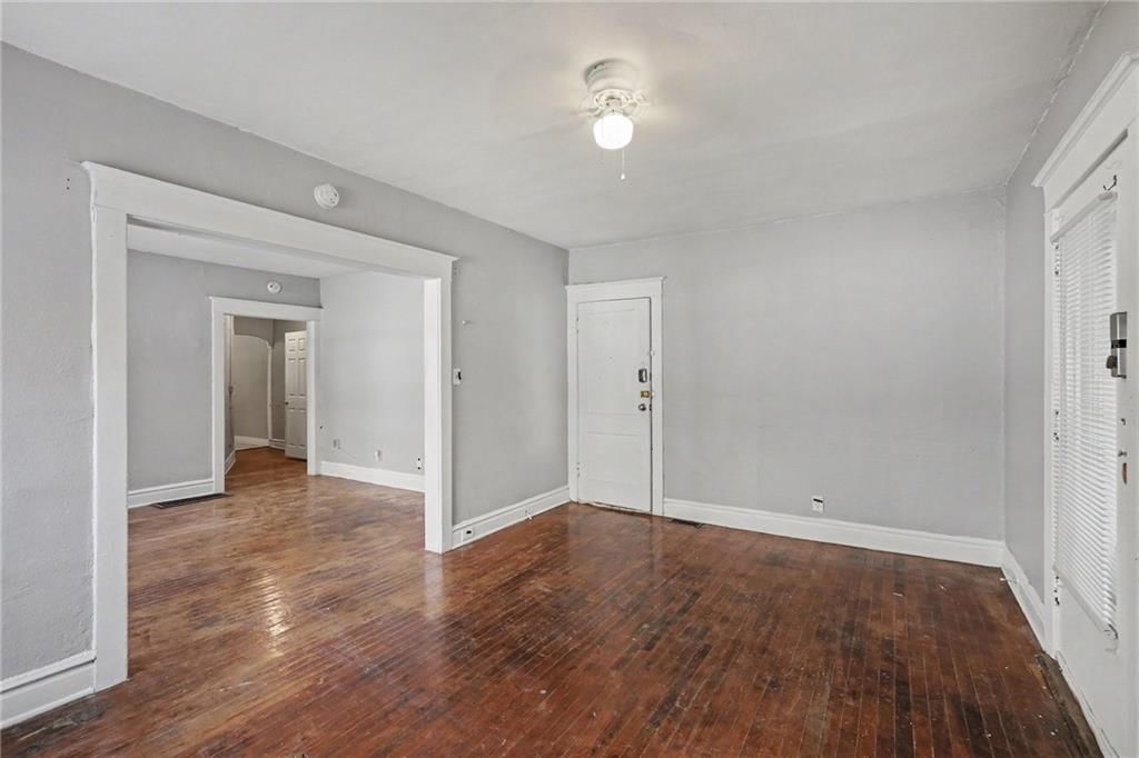 3214 E 11th Street — photo 14