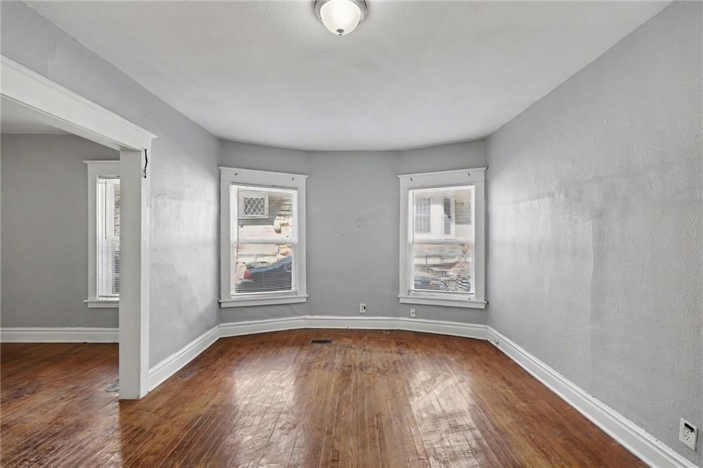 3214 E 11th Street — photo 15